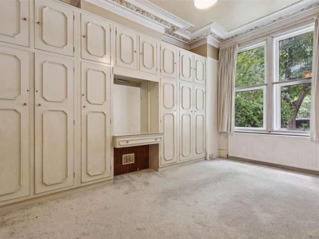 House for sale in Strand-on-the-Green, Greater London