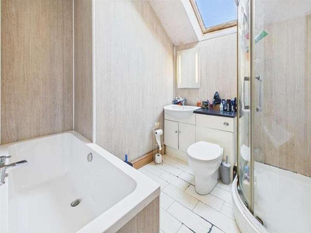House for sale in Hundleton, Wales