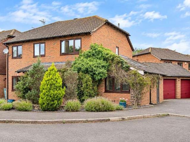 House for sale in Bolton Low Houses, Hampshire