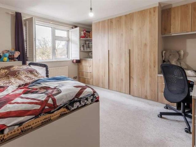 House for sale in Ivy Chimneys, Epping