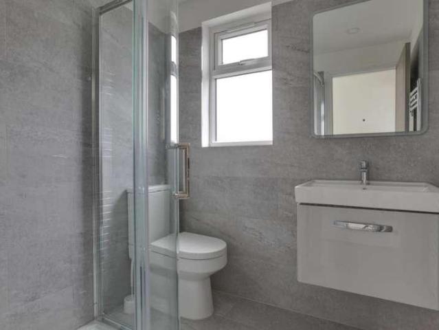 House for sale in London Borough of Hounslow, Feltham