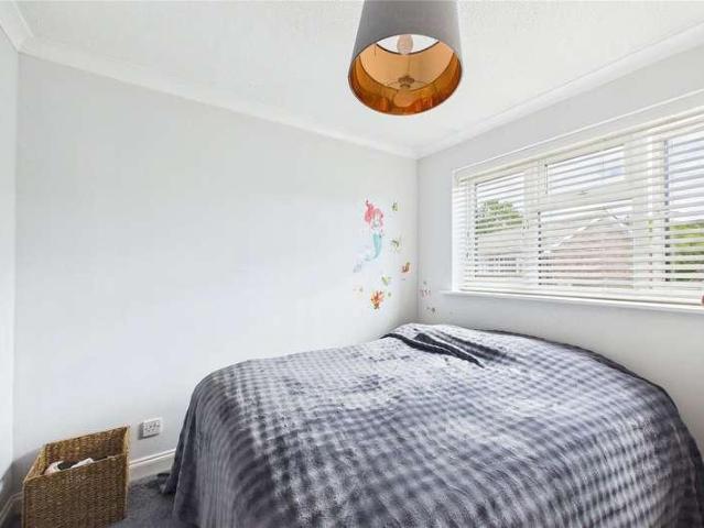 House for sale in West End, Heol-las