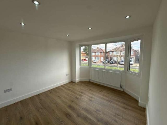House for sale in Elstree and Borehamwood, Borehamwood