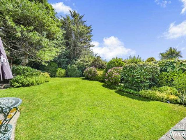 House for sale in Alton Barnes, Essex