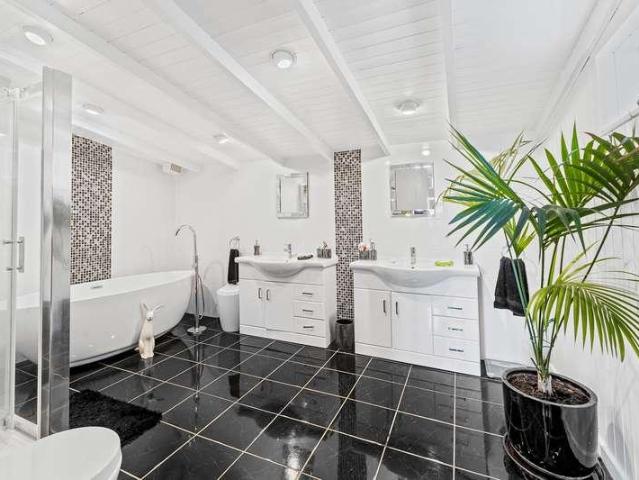 House for sale in Deer Park, West Oxfordshire