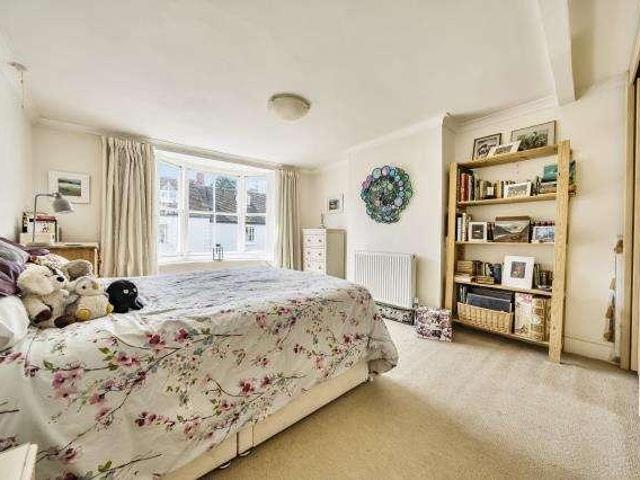 House for sale in Black Bourton, Oxfordshire