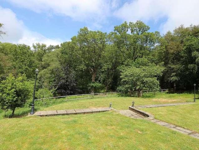 House for sale in Ashmore Green, West Berkshire