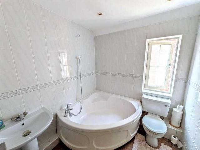House for sale in Aldingbourne, Clapham