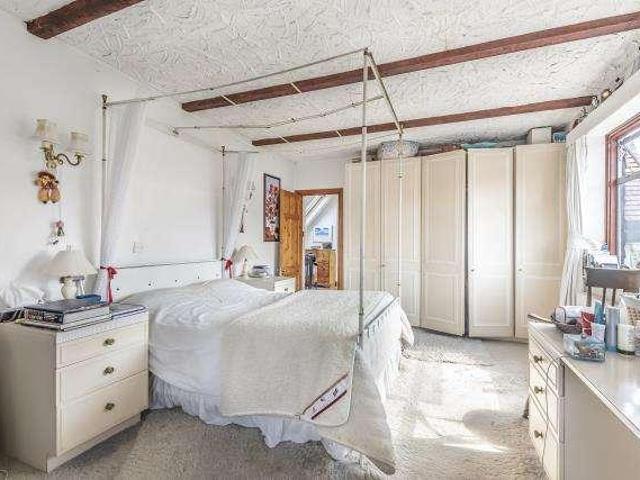 House for sale in London Borough of Hounslow, Greater London