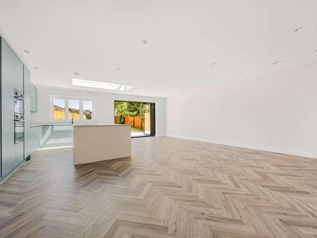 House for sale in Caversham Park, Reading