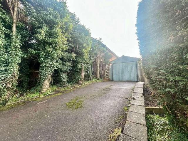 House for sale in Ettingshall Park, West Midlands