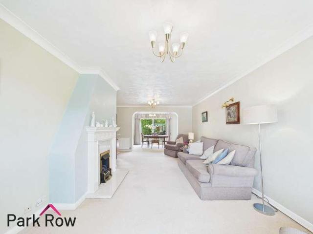 House for sale in Garforth, West Yorkshire