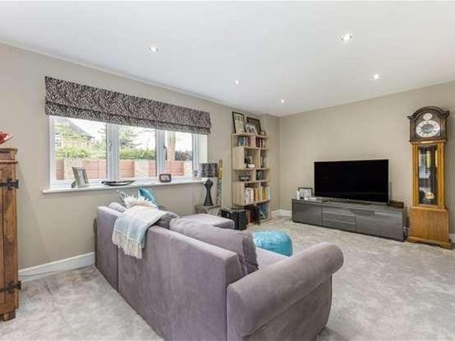 House for sale in King's Walden, Hertfordshire