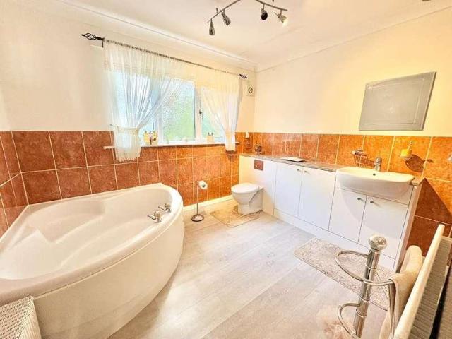 House for sale in Chilton