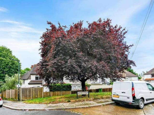 House for sale in Greater London