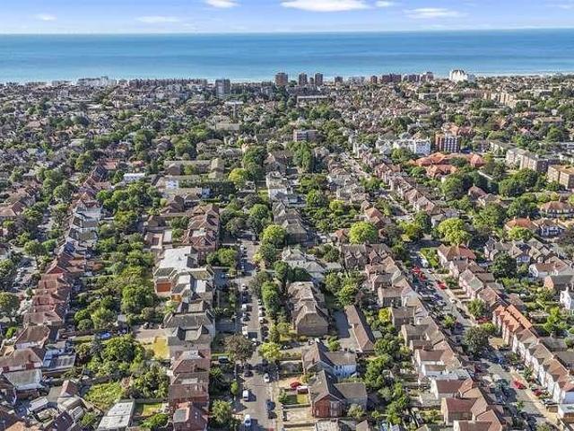 House for sale in West Worthing, Worthing