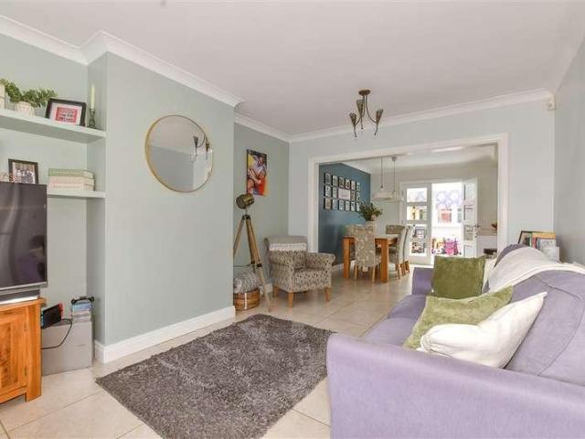 House for sale in Beltinge, The Bridge