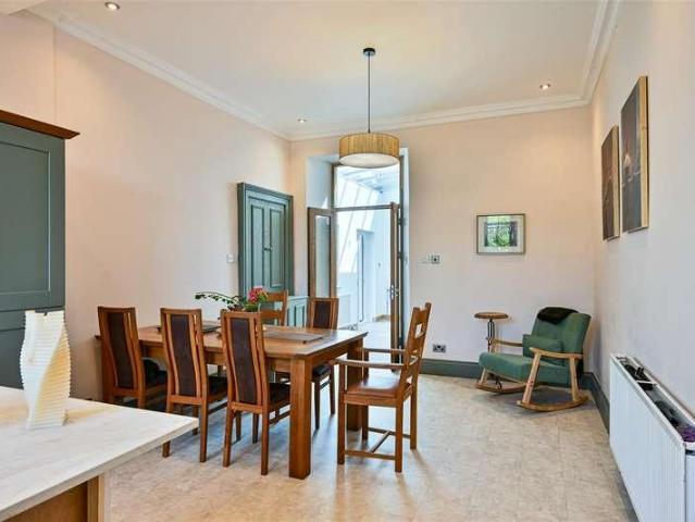 House for sale in Lanark, Scotland