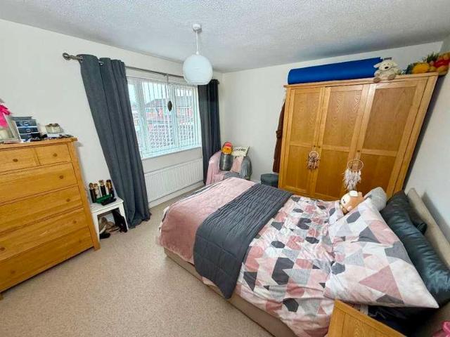 House for sale in Burtonwood and Westbrook, Warrington