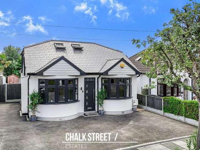 House for sale in Hornchurch, Greater London