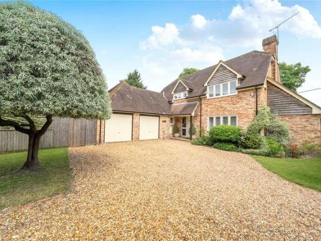 House for sale in Barton Stacey, Hampshire