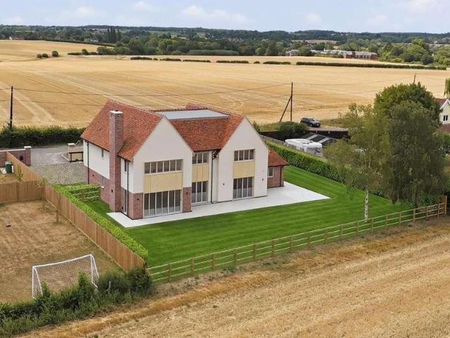 House for sale in Great Easton, Duton Hill