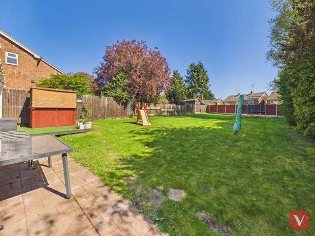 House for sale in Limbury, Luton