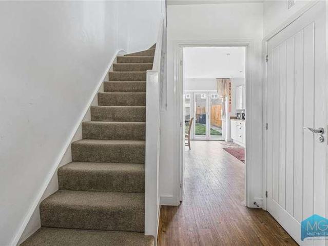 House for sale in Whetstone, Greater London