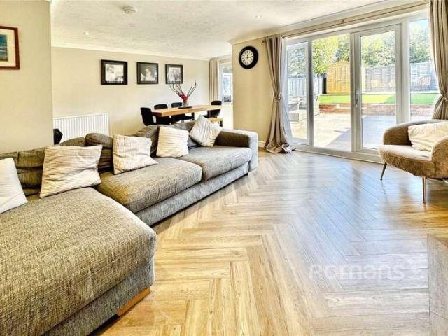 House for sale in Little Sandhurst