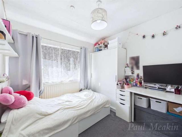 House for sale in London Borough of Croydon, Forestdale