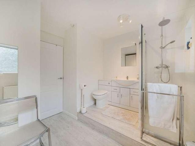 House for sale in Ickenham, Greater London