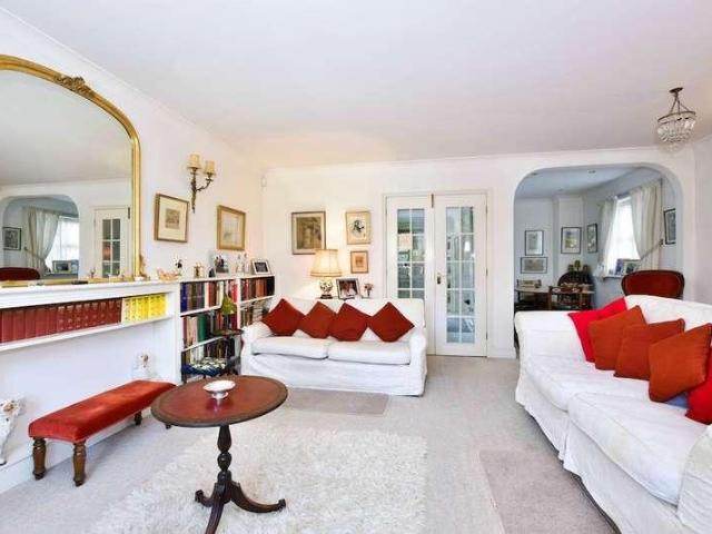 House for sale in Slough, Stoke Poges