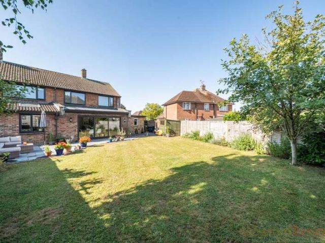 House for sale in Fordington, East Dorset