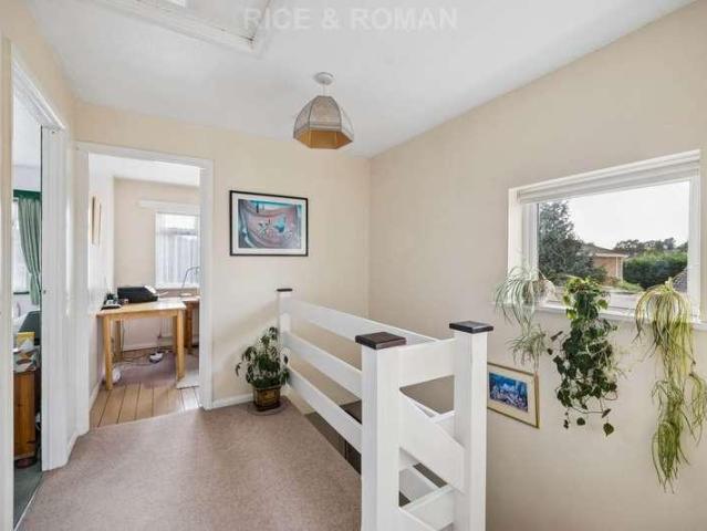 House for sale in North Ascot, Ascot