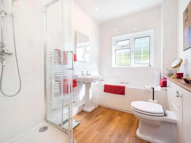 House for sale in Chipping Hill, Essex