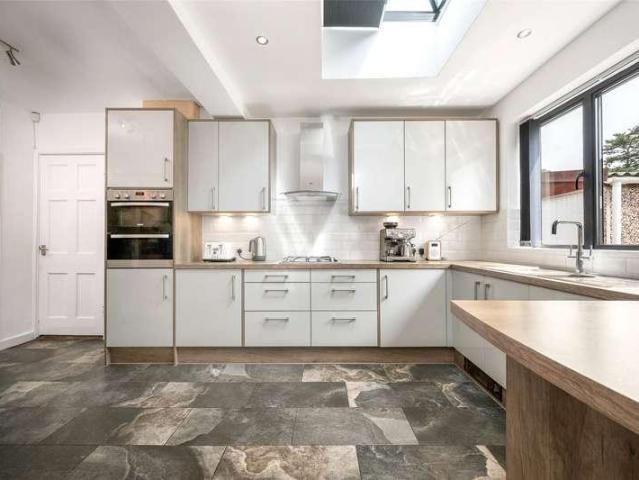 House for sale in Elmfield, Leicestershire