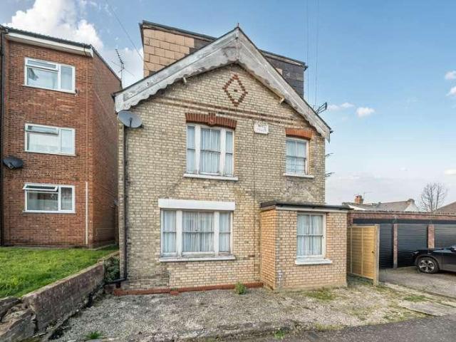 House for sale in New Barnet, Isle Of Man