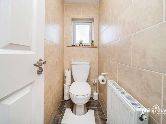 House for sale in Kenton, Greater London