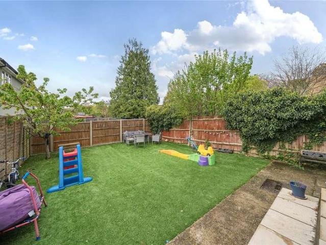 House for sale in Ash Vale, Guildford