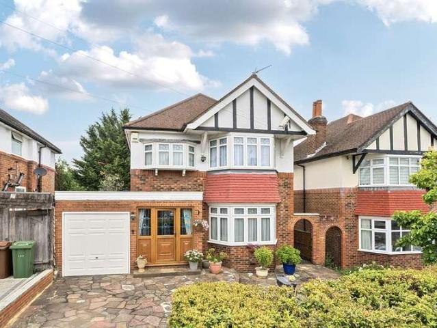 House for sale in Pinner, Pinner