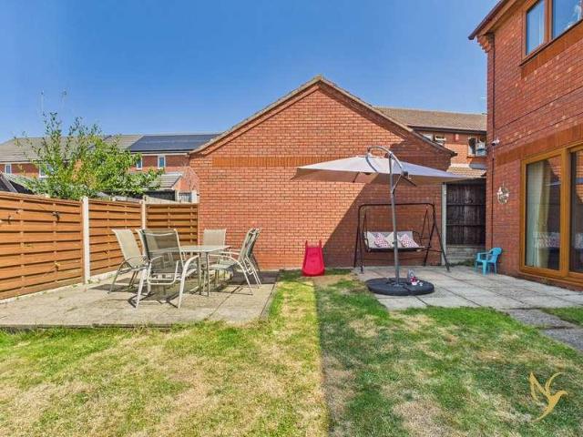 House for sale in Warndon, Worcestershire