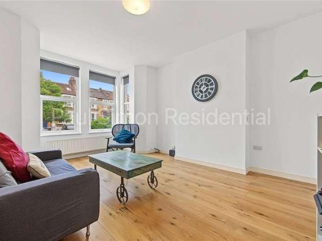 House for sale in New Southgate, Greater London