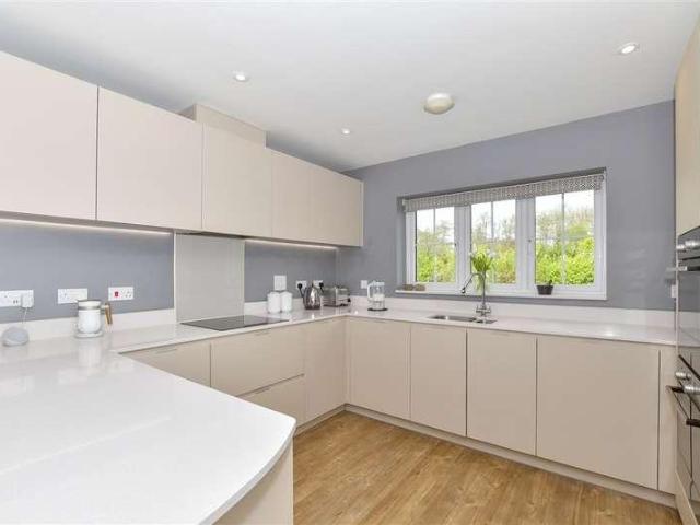 House for sale in Midway, Kent