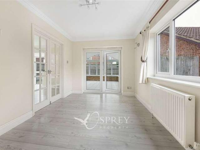 House for sale in Oundle, North Northamptonshire