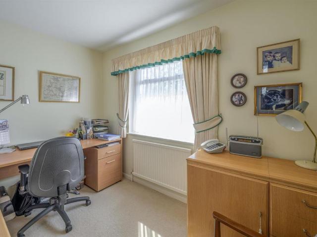House for sale in Kingswinford, West Midlands