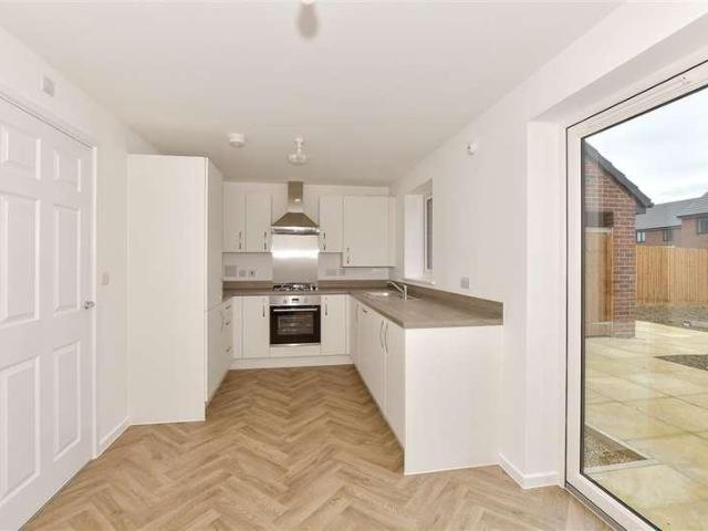 House for sale in Minster-on-Sea, Oad Street