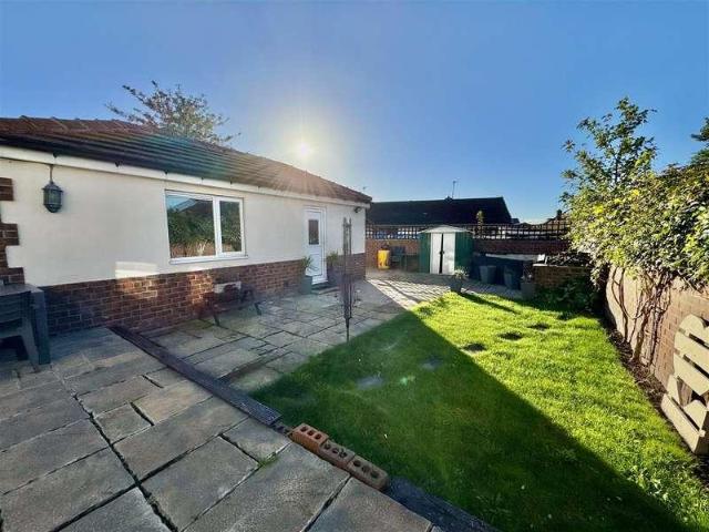 House for sale in Monk Bretton, South Yorkshire