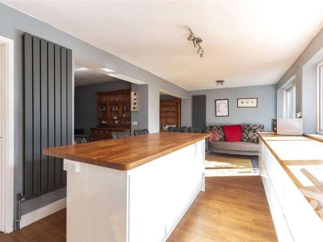 House for sale in Ongar, Epping