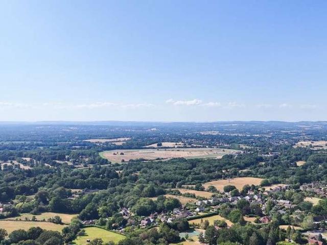 House for sale in Hillview, Surrey