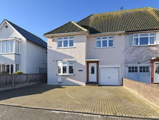 House for sale in South Tankerton, The Bridge